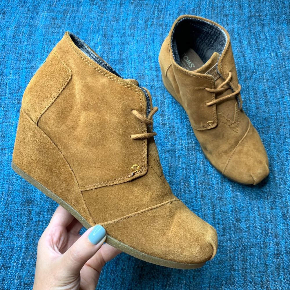 Toms Desert Lace Up Wedge Ankle Booties In Brown Suede Women's Size 8 Boots